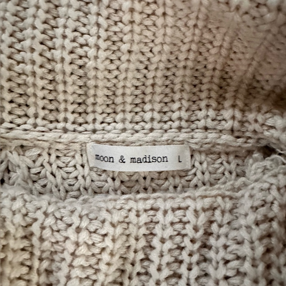 Sweater - Picture 3 of 3